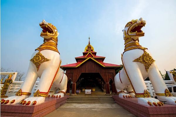 Buddhist Pilgrimage Image 3